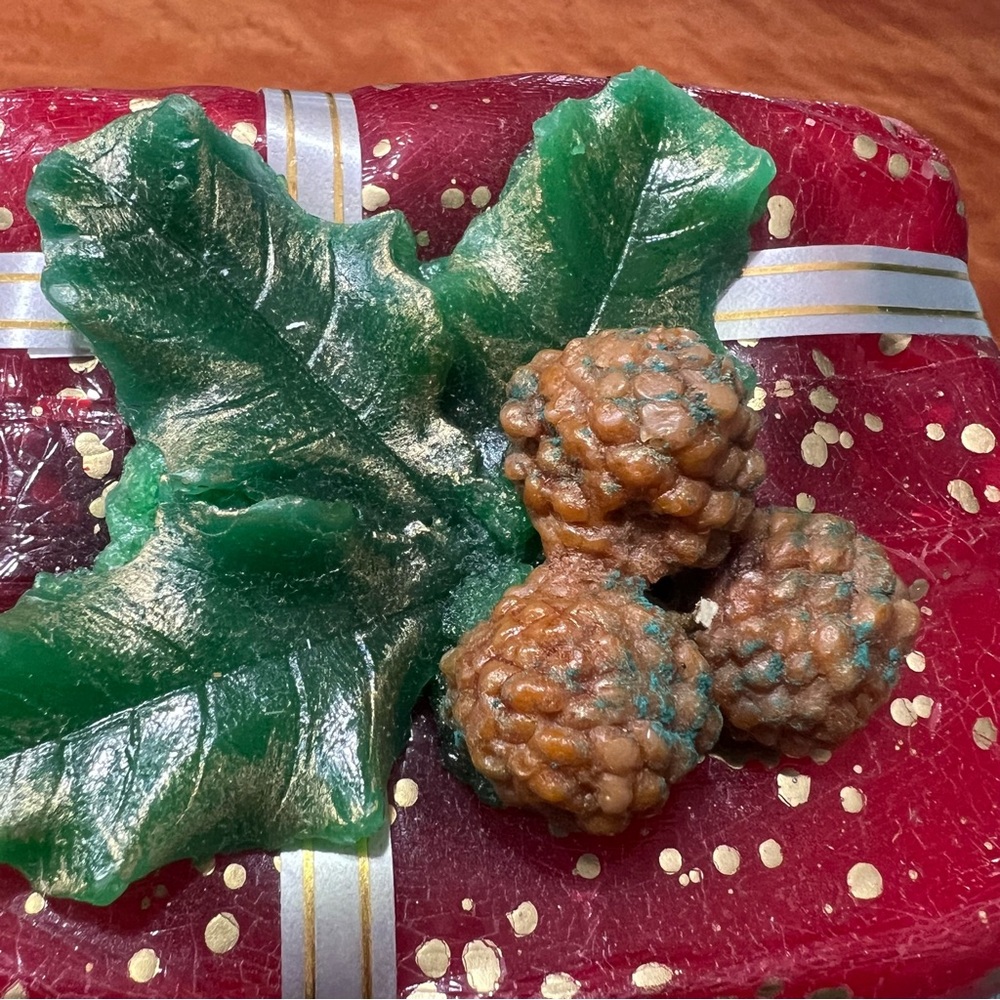 Vintage Lillian Vernon Leadless Candle Holiday package gift Green Leaves Italy - Picture 8 of 11